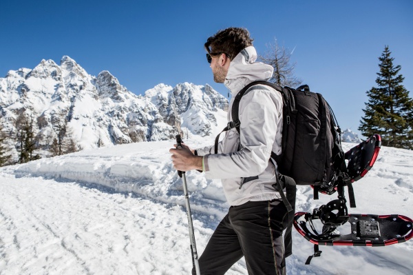 Snowshoe excursion | Rifugio Carestiato