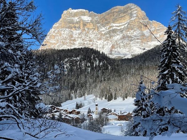 Christmas market in Pecol